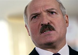 Лукашенко загрожує повернути до в'язниці помилуваних дисидентів