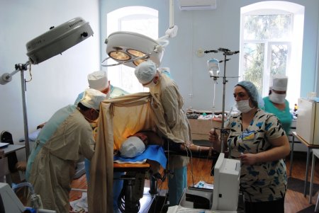 Рівненські військові лікарі рятують бійців на передовій та у тилу