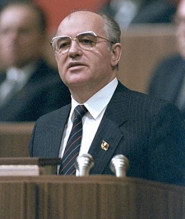 Помер Михайло Горбачов, який скасував радянське рабство