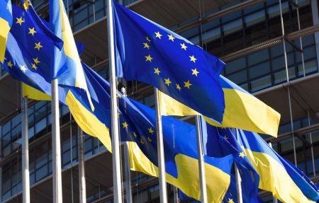 Європарламент ухвалив резолюцію, де закликав невідкладно надати Україні та Молдові статус кандидатів в ЄС