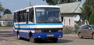 В Тернопільські області зловмисник викрав рейсовий мікроавтобус, щоб дістатися на ньому додому