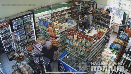Поліцейські встановили крадія товару у рівненському супермаркеті