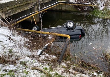 Авто зірвалося з моста: в аварії на Волині загинули двоє людей з Рівненщини